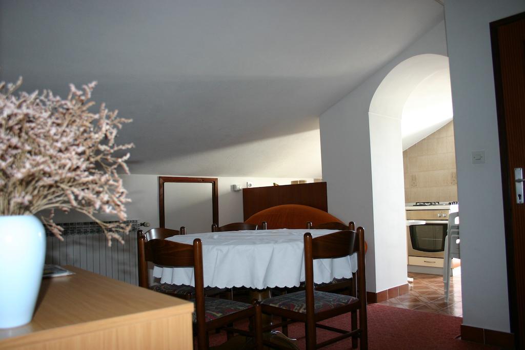 Apartments Grzunov زادار الغرفة الصورة
